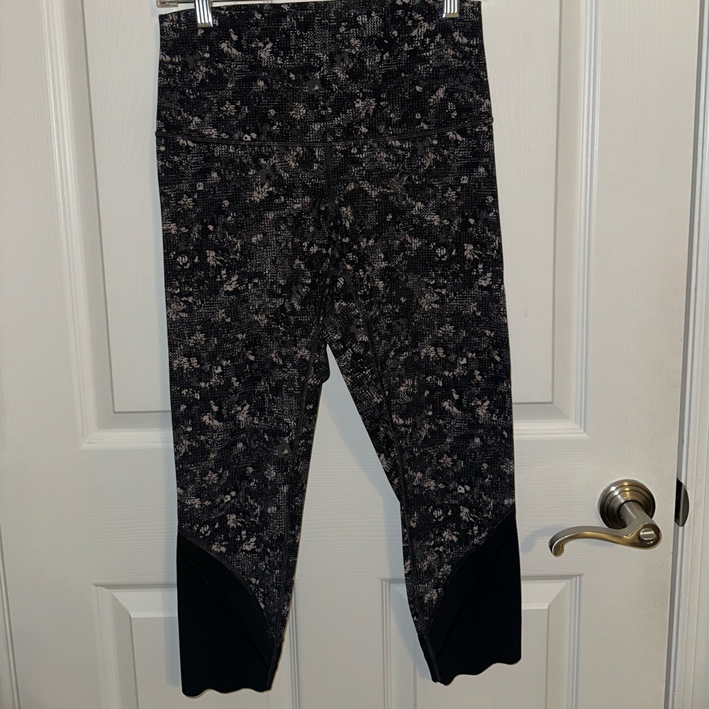 Lululemon base pace leggings